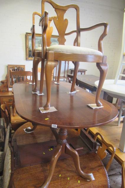 EXTENDING DINING TABLE AND SIX CHAIRS Image