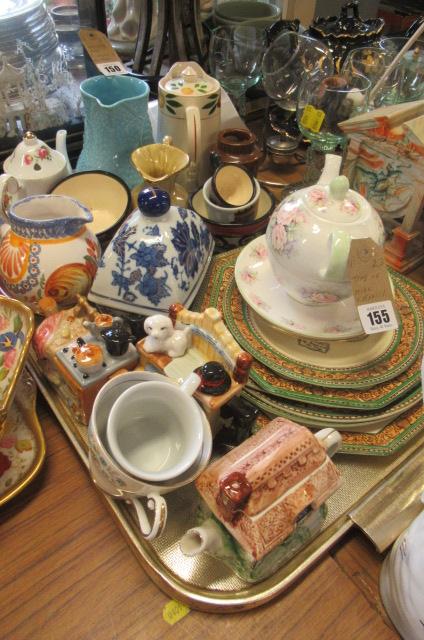 TRAY OF MISCELLANEOUS CERAMICS Image