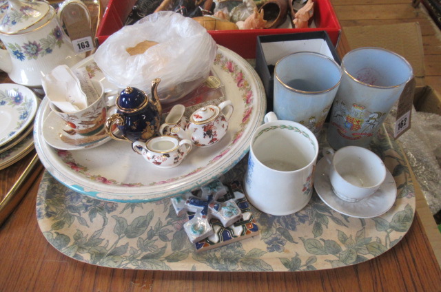 TRAY OF CERAMICS AND GLASS ETC Image