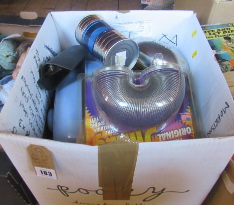 BOX OF MISCELLANEOUS ITEMS Image