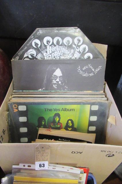 QUANTITY OF LP AND 45 RPM RECORDS INCLUDING PINK FLOYD Image