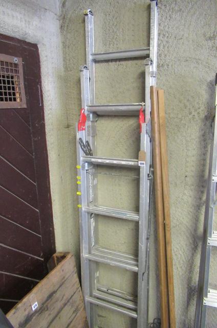 ALUMINIUM EXTENDING LADDERS Image