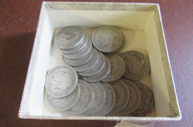QUANTITY OF GEORGE V SILVER HALF CROWNS Image
