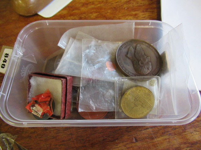 QUANTITY OF 19TH CENTURY INTERNATIONAL EXHIBITION SILVER AND OTHER MEDALLIONS   Image