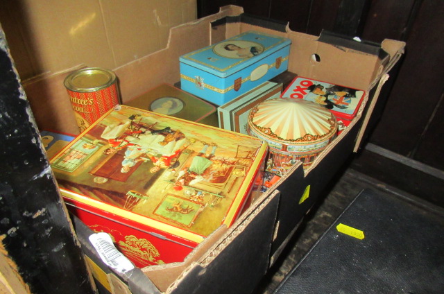 BOX OF ADVERTISING TINS Image