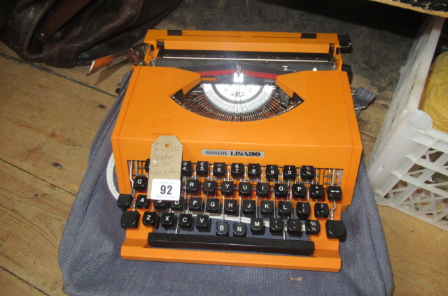 ESSELTE LISA 30 TYPEWRITER Image