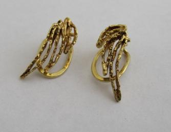 PAIR OF 9CT GOLD CLIP EARRINGS Image
