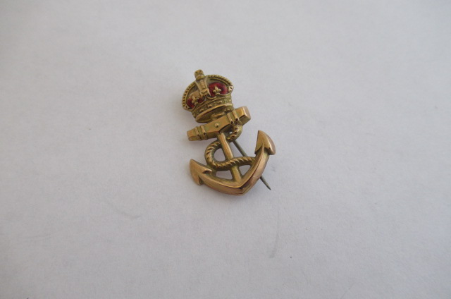9CT GOLD PLYMOUTH MARINES BADGE Image