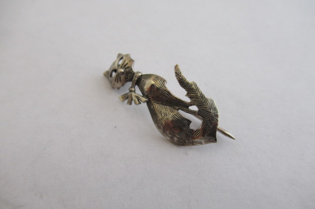SILVER CAT BROOCH Image