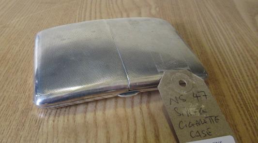 SILVER CIGARETTE CASE Image