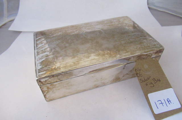 SILVER CIGARETTE BOX Image