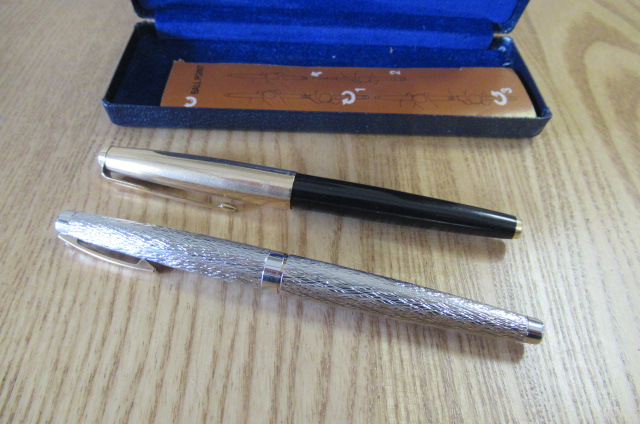 PARKER PEN AND ANOTHER Image