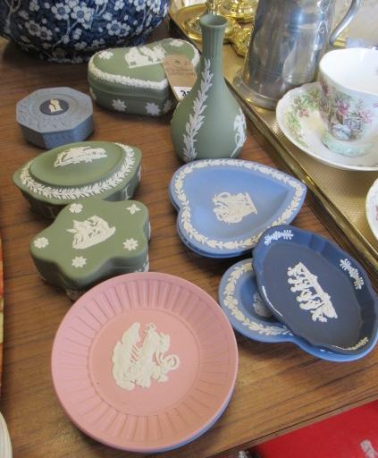 QUANTITY OF WEDGWOOD JASPERWARE Image
