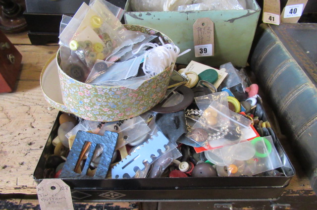 TIN OF BUTTONS ETC Image