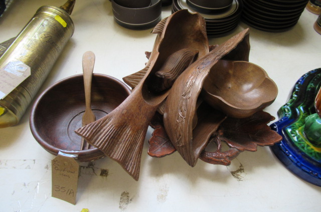 SELECTION OF WOODEN ITEMS Image