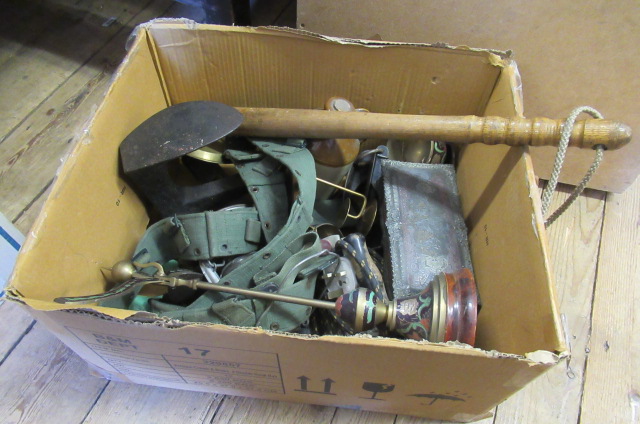BOX OF MISCELLANEOUS ITEMS Image