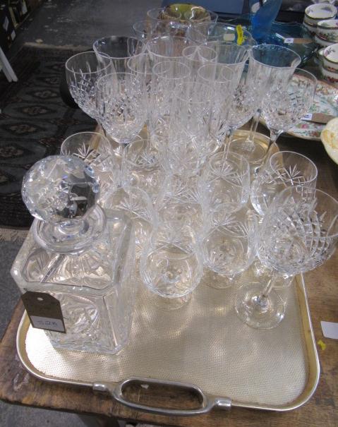 TRAY OF CRYSTAL GLASS INCLUDING DECANTER Image