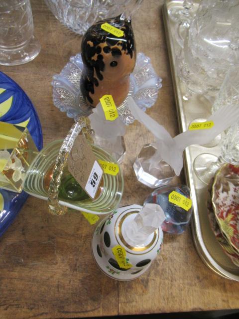 QUANTITY OF GLASS Image