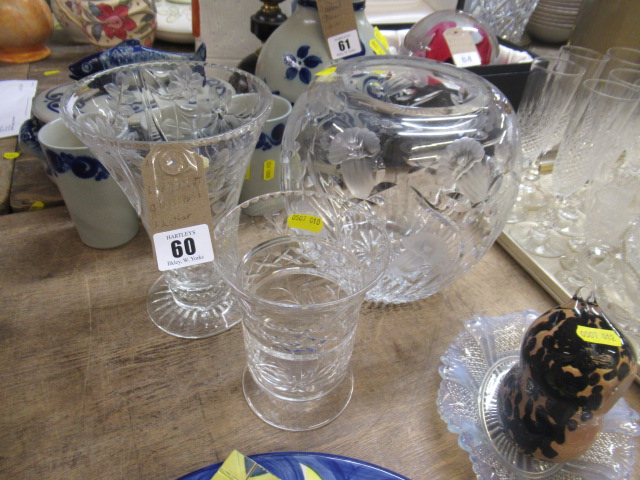 QUANTITY OF GLASS Image