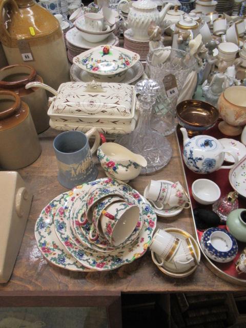 QUANTITY OF CERAMIC AND GLASS Image