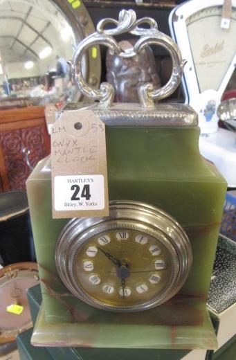 ONYX MANTEL CLOCK Image