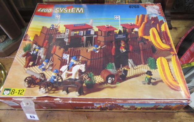 BOXED LEGO SET Image