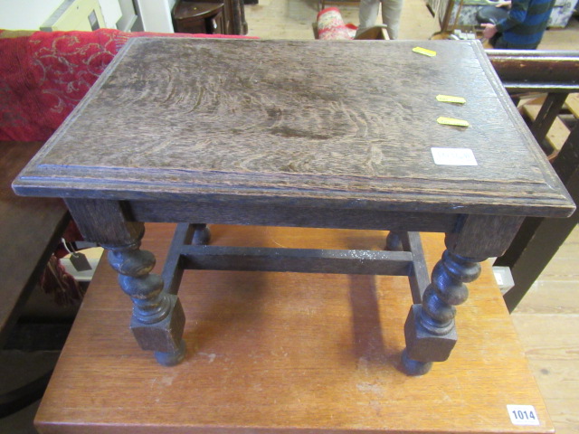 OAK BARLEY TWIST STOOL Image