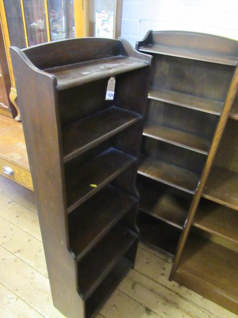 PAIR OF OAK BOOKCASES Image