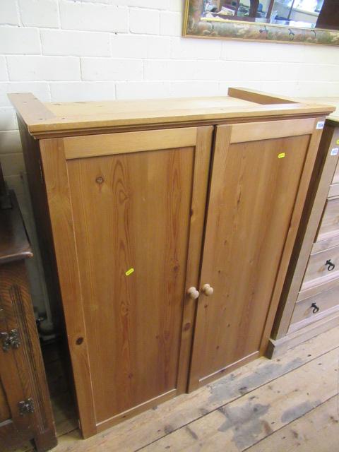 PINE CUPBOARD Image