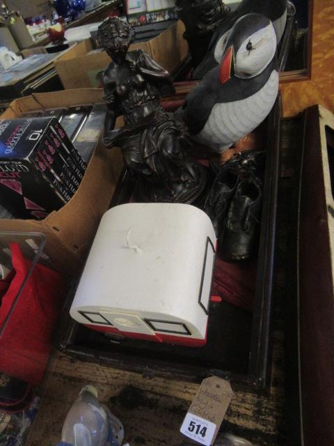 WOODEN TRAY AND CONTENTS Image