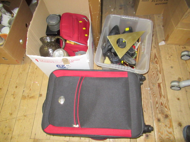 TWO BOXES OF MISCELLANEOUS INCLUDING VANITY CASE, CHRISTMAS DECORATIONS AND SUITCASE Image