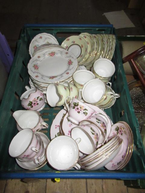 QUANTITY OF TEA WARE INCLUDING COLCLOUGH AND ROYAL ALBERT Image