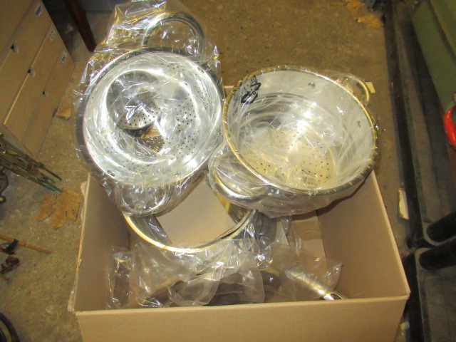 BOX OF NEW STAINLESS STEEL PANS ETC Image