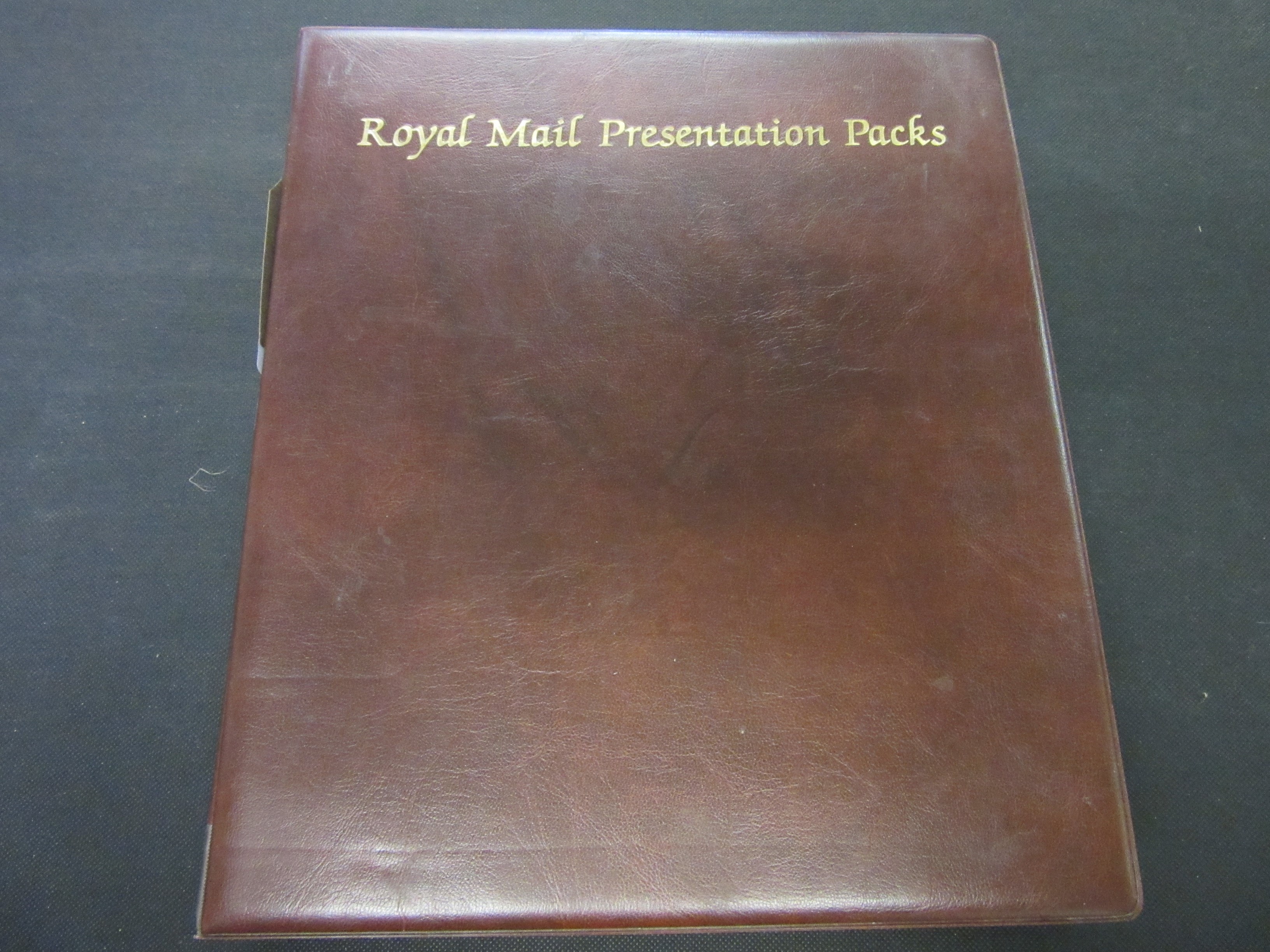 UK PRESENTATION ALBUM OF MINT DECIMAL STAMPS 1997-2000 Image