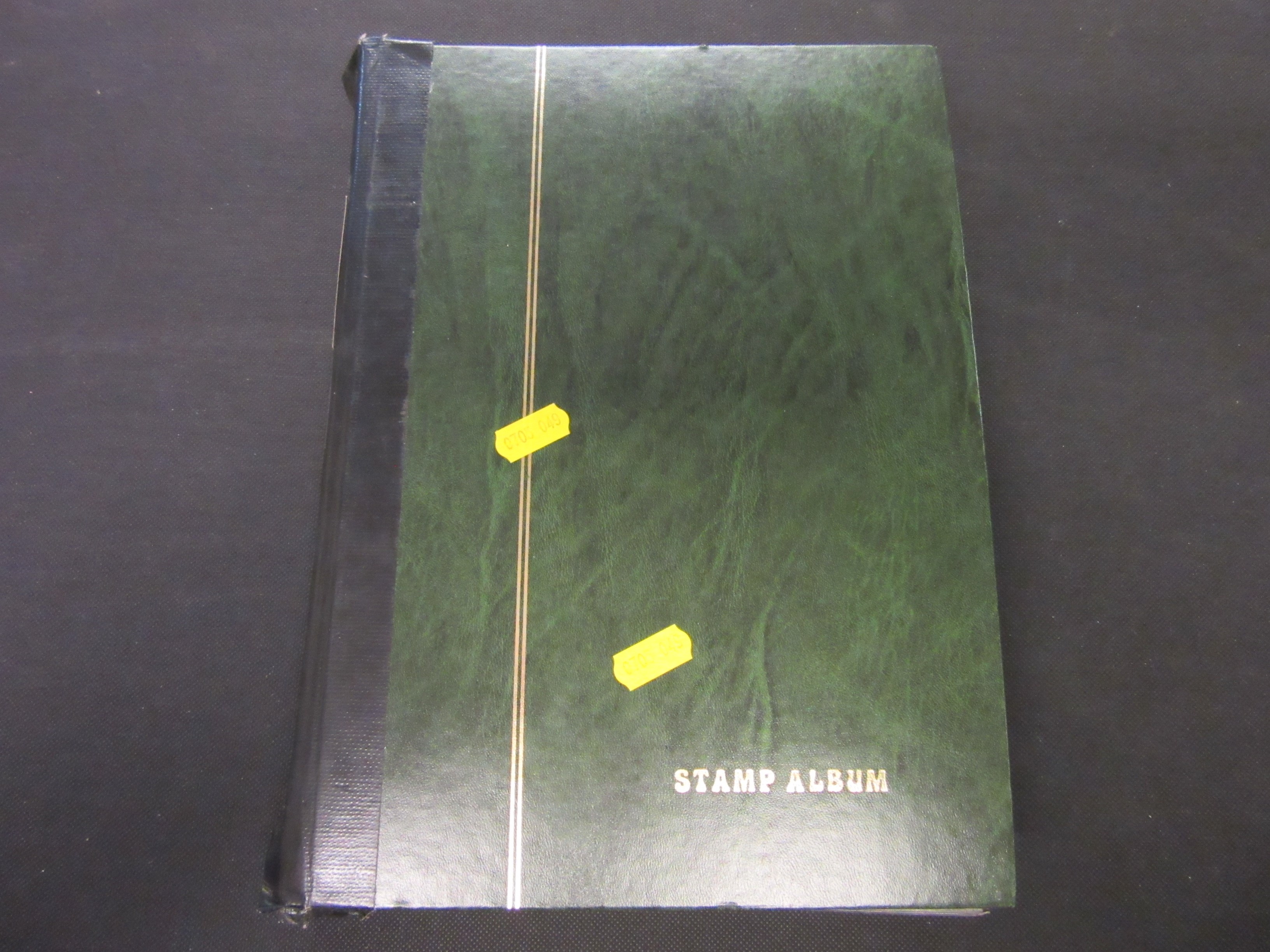 WELL FILLED ALBUM OF UK PRE-DECIMAL AND EARLY DECIMAL UK STAMPS Image