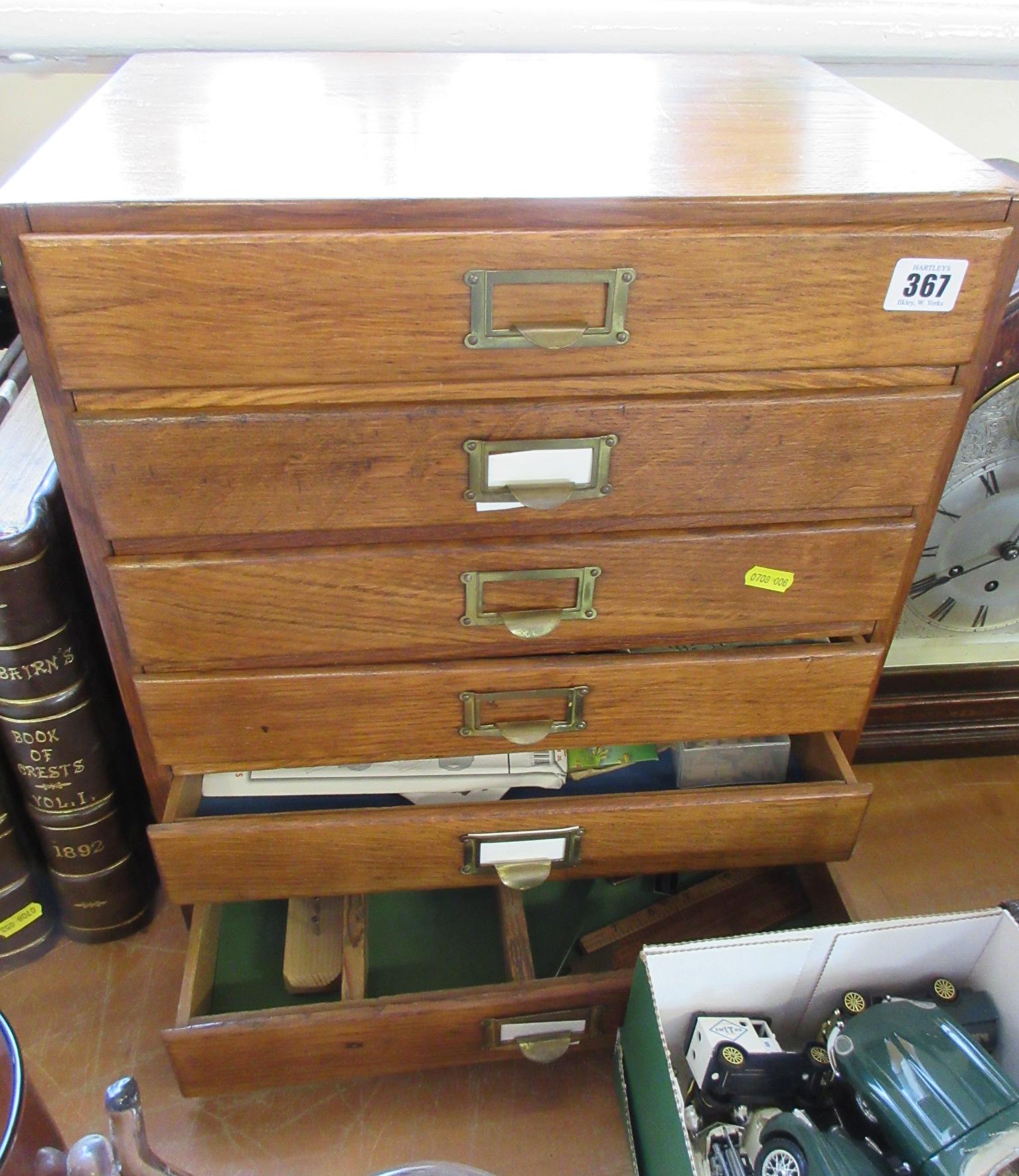 SMALL OAK CHEST OF SEWING ITEMS INCLUDING TREEN Image