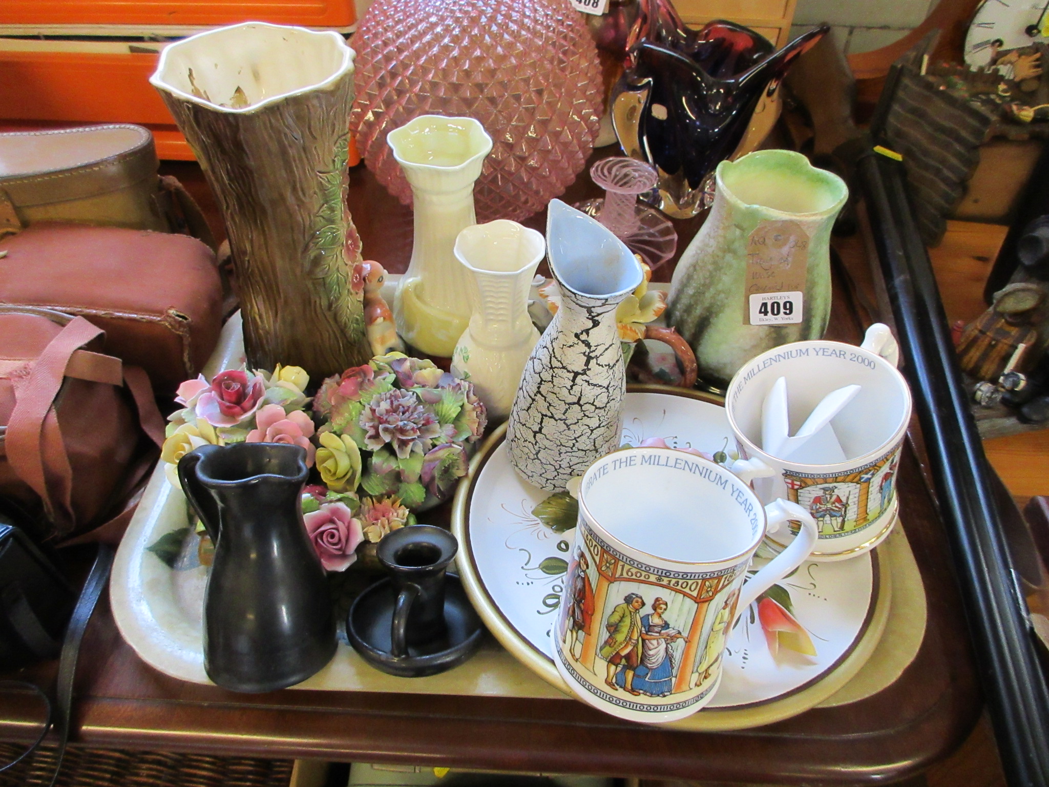 TRAY OF HORNSEA AND OTHER CERAMICS Image