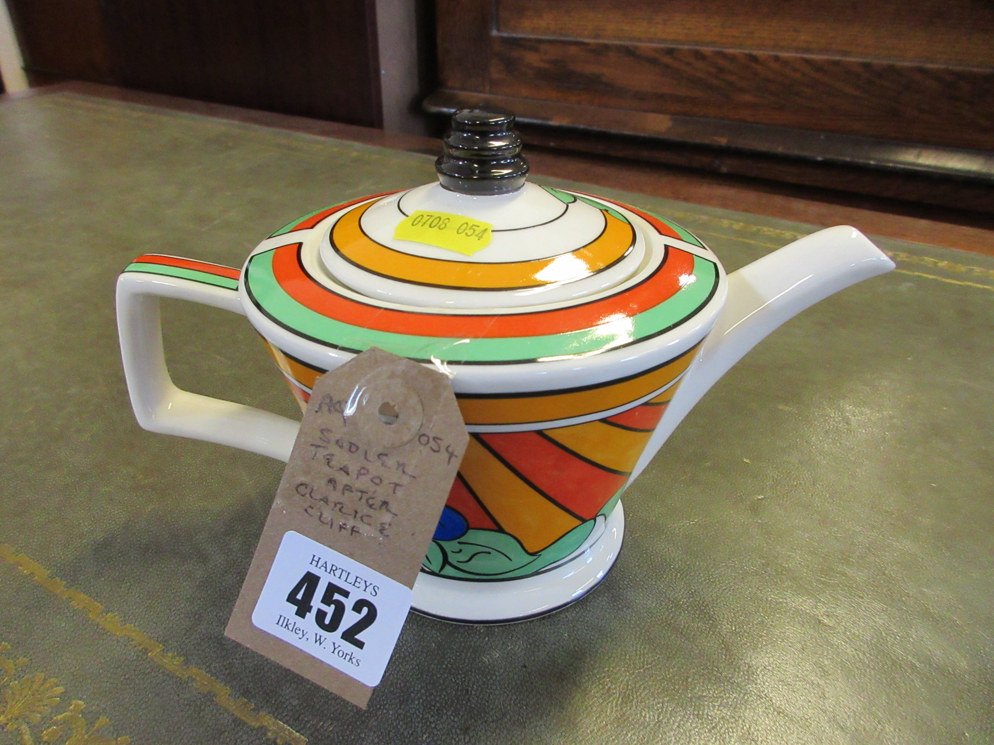 SADLER TEAPOT AFTER CLARICE CLIFF Image