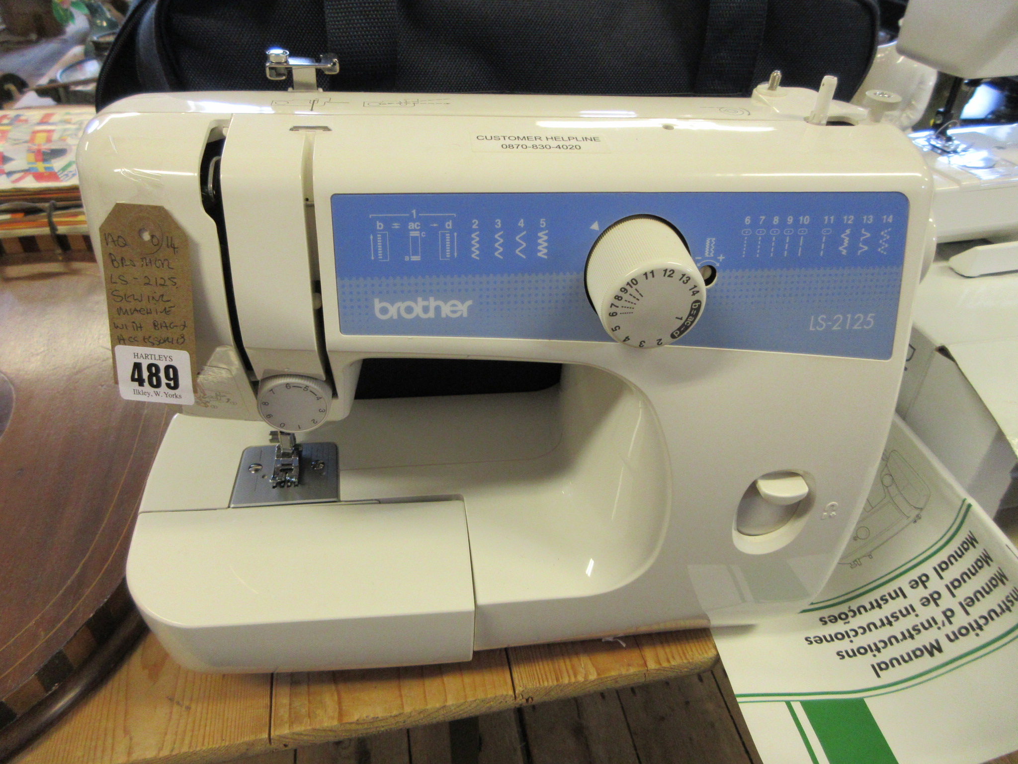 BROTHER LS-2125 SEWING MACHINE WITH BAG AND ACCESSORIES Image