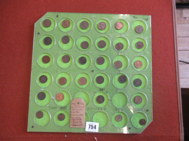 QUANTITY OF VICTORIAN AND LATER FARTHINGS INCLUDING 1863 WITH HALF AND QUARTER FARTHINGS Image