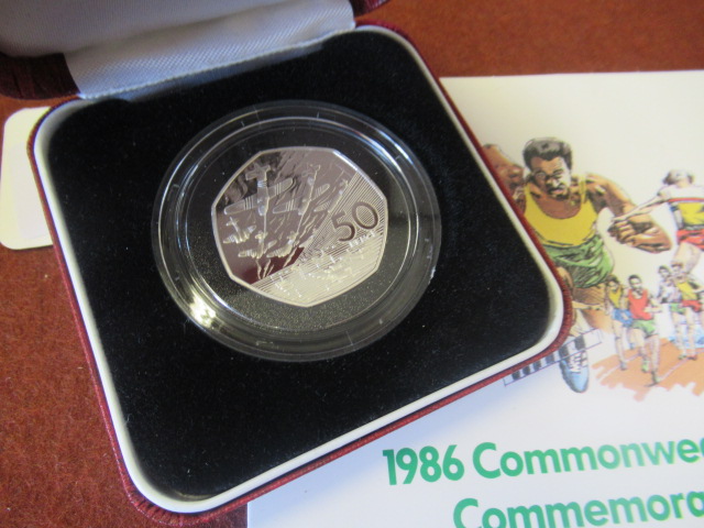 SILVER PROOF 1944 - 1994 FIFTY PENCES WITH 1986 COMMEMORATIVE COIN Image