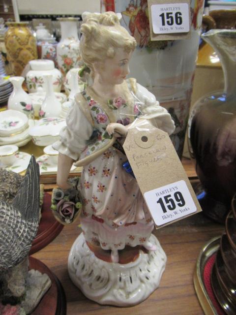 PORCELAIN FIGURE Image