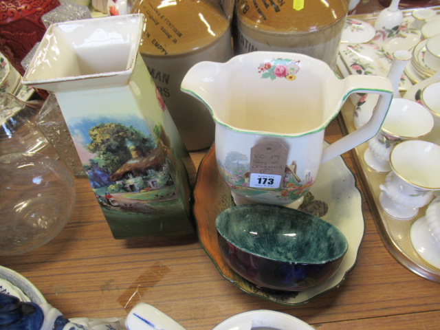 QUANTITY OF CERAMICS Image