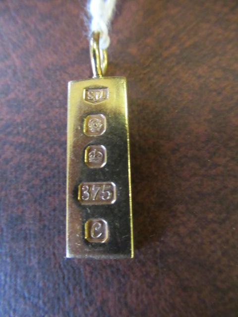 9CT GOLD PENDANT Image