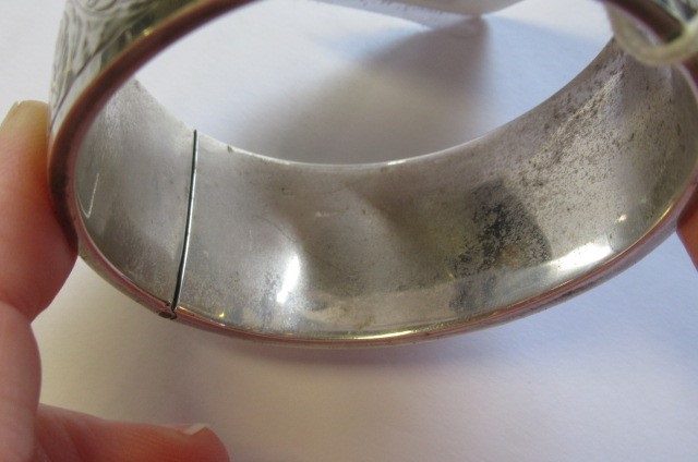 SILVER BANGLE Image