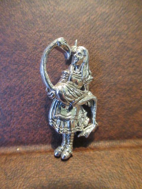 SILVER ALICE IN WONDERLAND BROOCH Image