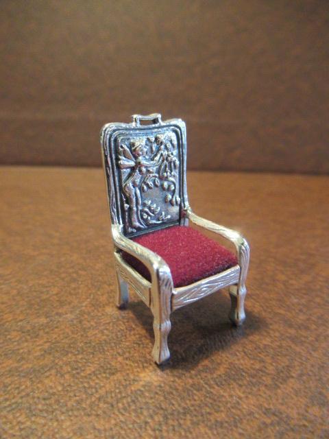 SILVER CHAIR PIN CUSHION Image