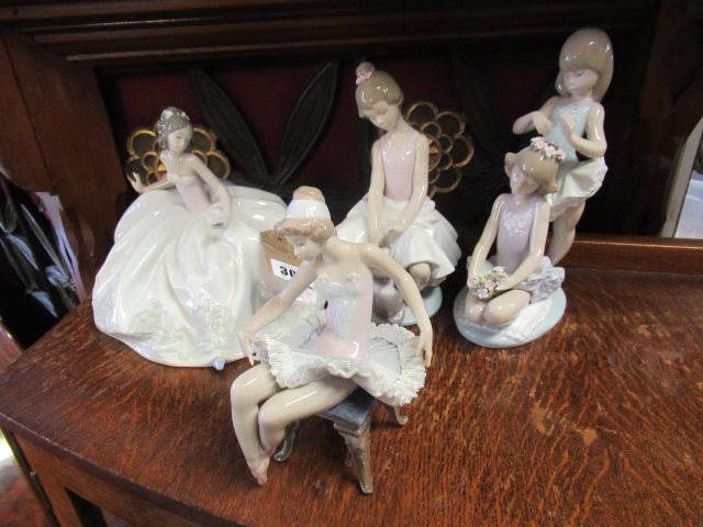 FOUR LLADRO ORNAMENTS Image