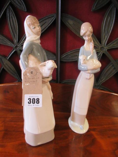 TWO LLADRO FIGURES Image