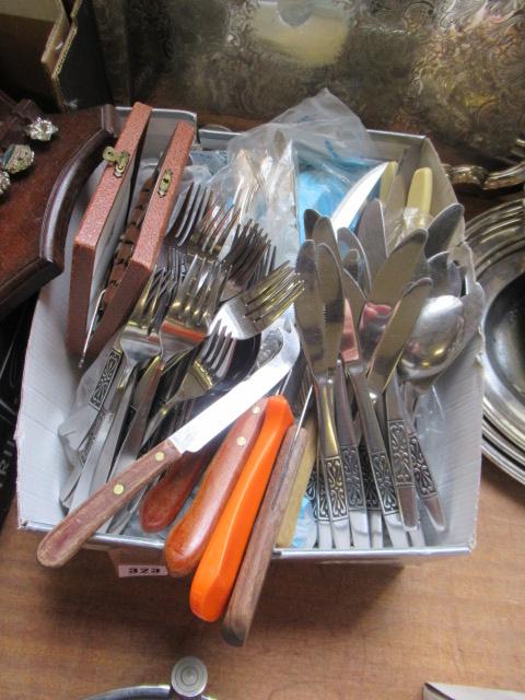 BOX OF MIXED CUTLERY Image